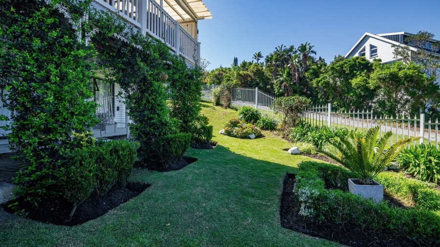 3 Bedroom Property for Sale in Sunrise On Sea Eastern Cape